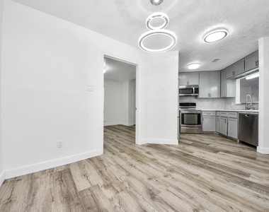 11627 Bowlan Lane - Photo Thumbnail 6