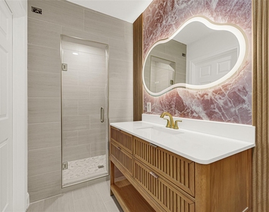 513 Main Street - Photo Thumbnail 8
