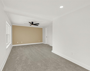 513 Main Street - Photo Thumbnail 31