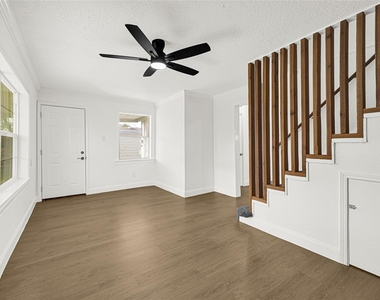 513 Main Street - Photo Thumbnail 16
