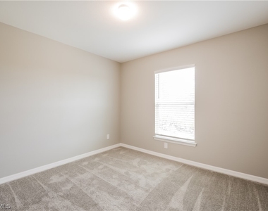 2910 57th Street W - Photo Thumbnail 9