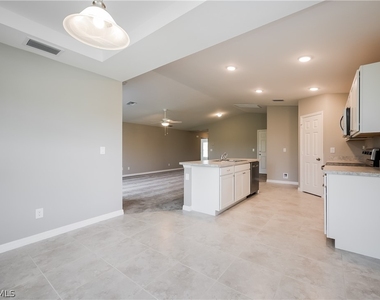 2910 57th Street W - Photo Thumbnail 3