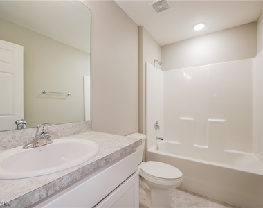 2910 57th Street W - Photo Thumbnail 7