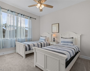 379 Grace Bay Lane - Photo Thumbnail 17