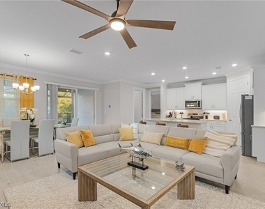 379 Grace Bay Lane - Photo Thumbnail 5