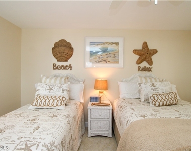 3443 Gulf Shore Boulevard N - Photo Thumbnail 21