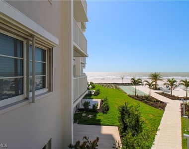 3443 Gulf Shore Boulevard N - Photo Thumbnail 4