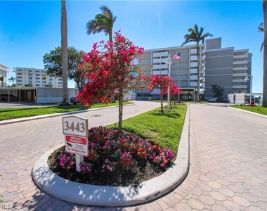 3443 Gulf Shore Boulevard N - Photo Thumbnail 1