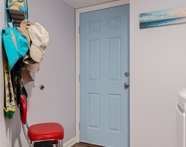 2132 Tama Circle - Photo Thumbnail 25