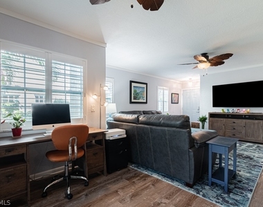 2132 Tama Circle - Photo Thumbnail 7