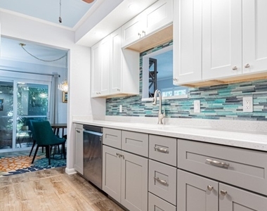 2132 Tama Circle - Photo Thumbnail 12