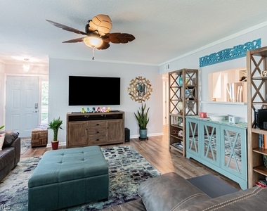 2132 Tama Circle - Photo Thumbnail 6