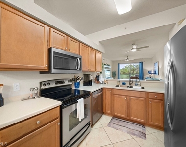 10337 Heritage Bay Boulevard - Photo Thumbnail 7