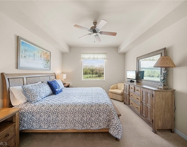 10337 Heritage Bay Boulevard - Photo Thumbnail 12