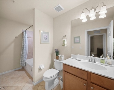 10337 Heritage Bay Boulevard - Photo Thumbnail 17