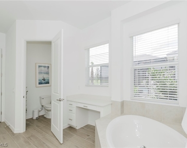 5414 Espada Court - Photo Thumbnail 14
