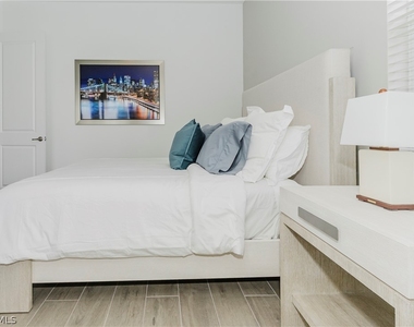 5414 Espada Court - Photo Thumbnail 17