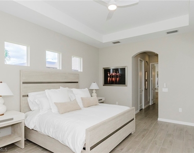 5414 Espada Court - Photo Thumbnail 11
