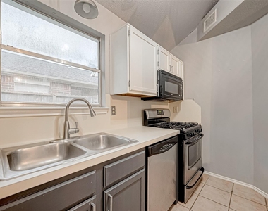 18315 Westlock Street - Photo Thumbnail 18