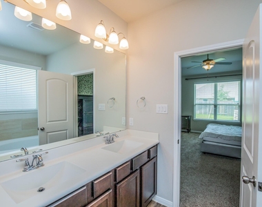 14358 Whitetop Peak Court - Photo Thumbnail 13