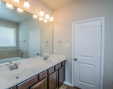 14358 Whitetop Peak Court - Photo Thumbnail 11