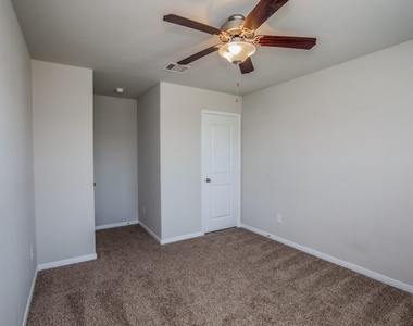 14358 Whitetop Peak Court - Photo Thumbnail 17