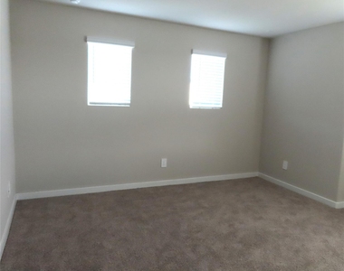 10854 Bodie Hills Drive - Photo Thumbnail 11