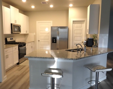 10854 Bodie Hills Drive - Photo Thumbnail 13