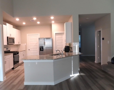 10854 Bodie Hills Drive - Photo Thumbnail 4