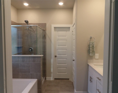 10854 Bodie Hills Drive - Photo Thumbnail 7