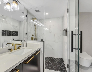 1111 Caroline Street - Photo Thumbnail 11
