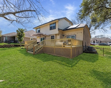 228 April Waters Drive W - Photo Thumbnail 32