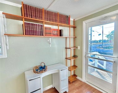 927 27th Street - Photo Thumbnail 8