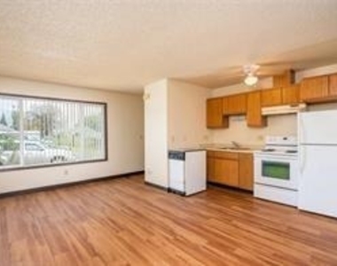 2545 Columbia Blvd - Photo Thumbnail 8
