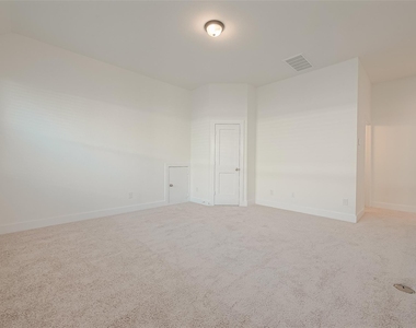 12958 Rio Mariano Lane - Photo Thumbnail 14