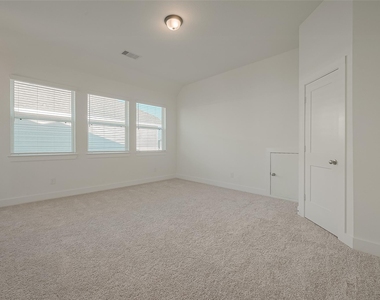 12958 Rio Mariano Lane - Photo Thumbnail 13