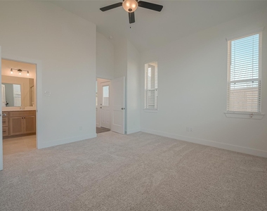 12958 Rio Mariano Lane - Photo Thumbnail 4