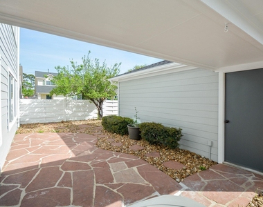 9939 Farrell Drive - Photo Thumbnail 18