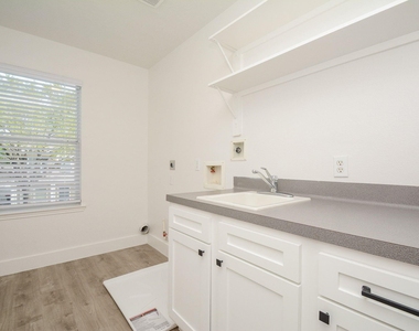 9939 Farrell Drive - Photo Thumbnail 12
