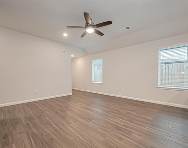 2412 Cave Fish Court - Photo Thumbnail 9