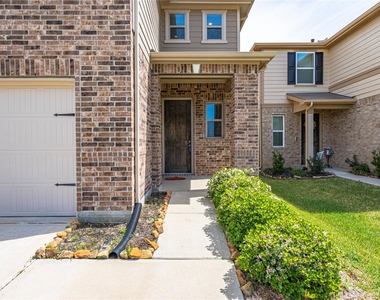 17214 Texas Willow Drive - Photo Thumbnail 4