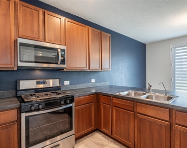 17214 Texas Willow Drive - Photo Thumbnail 14