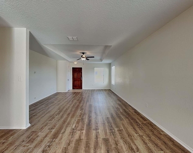 27305 Paraiso Manor - Photo Thumbnail 1