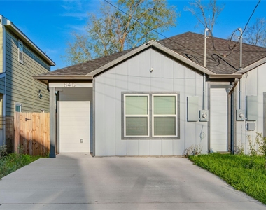 8412 Sunnyhill Street - Photo Thumbnail 2