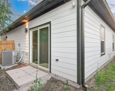 8412 Sunnyhill Street - Photo Thumbnail 22