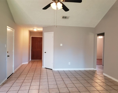 16315 Thistleglen Lane - Photo Thumbnail 4