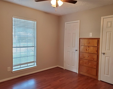 16315 Thistleglen Lane - Photo Thumbnail 17