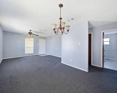 406 E 34th Street - Photo Thumbnail 1