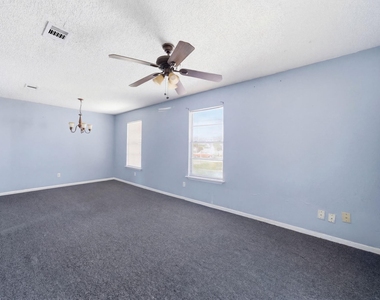 406 E 34th Street - Photo Thumbnail 4