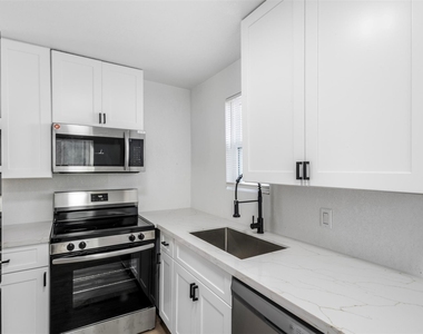 3614 Billingsley Street - Photo Thumbnail 6